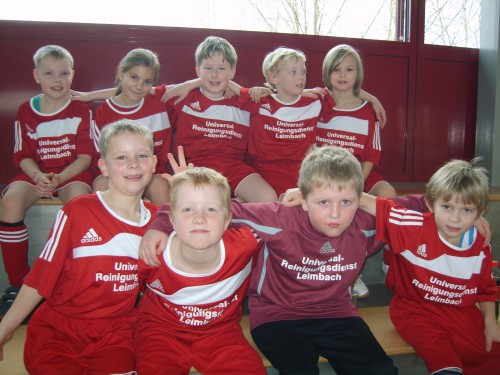 *** Einstand unserer F-Junioren in die Hallensaison ***