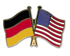 *** Deutschland - USA im FSV-Sporthaus auf Leinwand ***