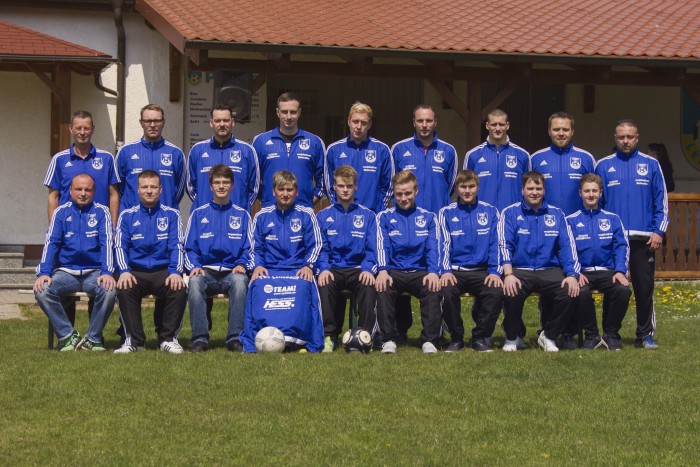 *** Neue Trainingsanzüge für die 2. Mannschaft ***