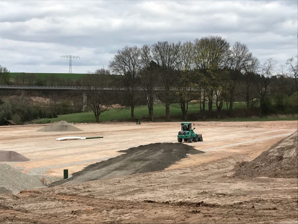 *** Sportplatzneubau geht zügig voran ***