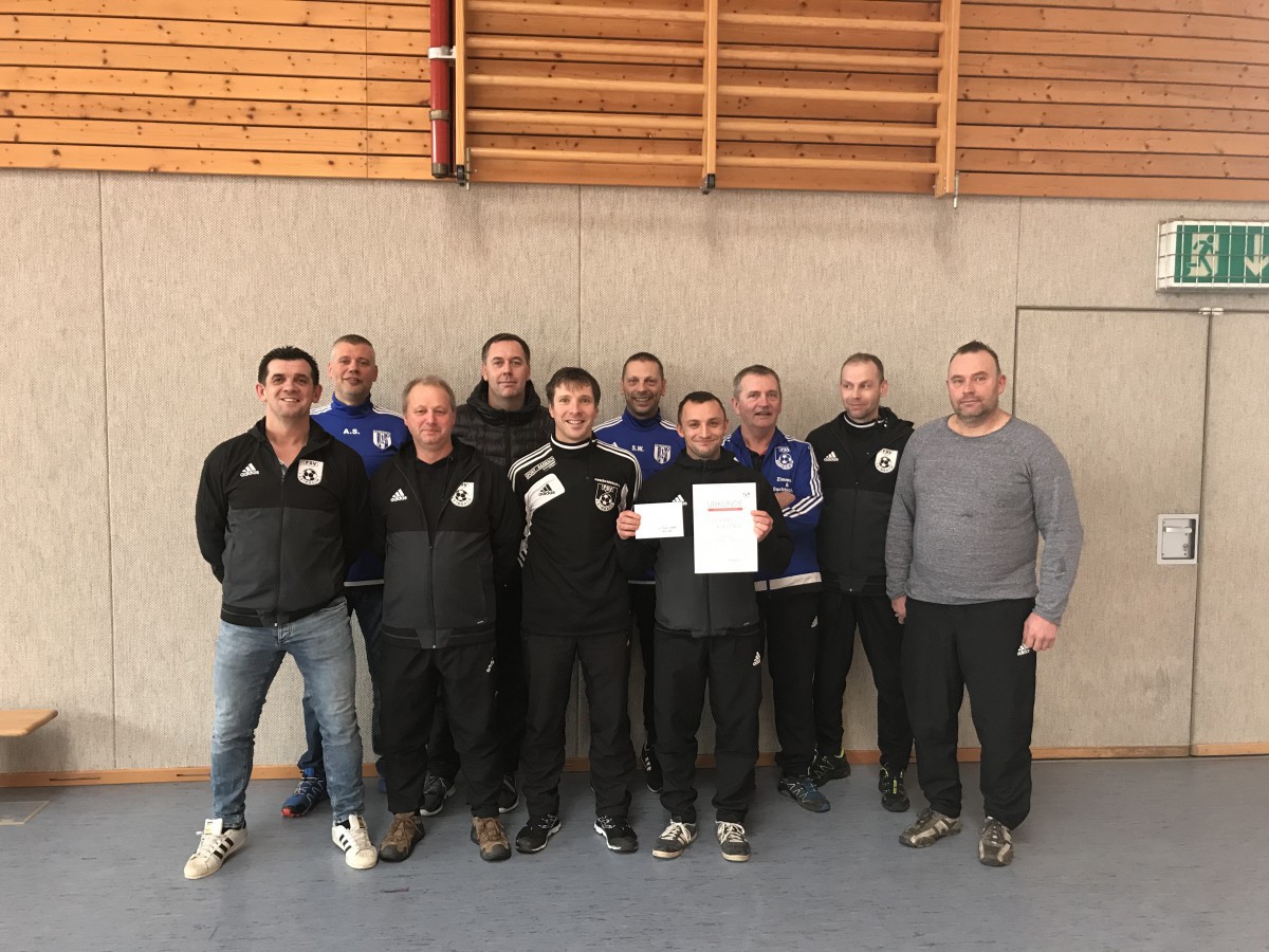 *** AH über 45 verpassen knapp den Hallentitel ***