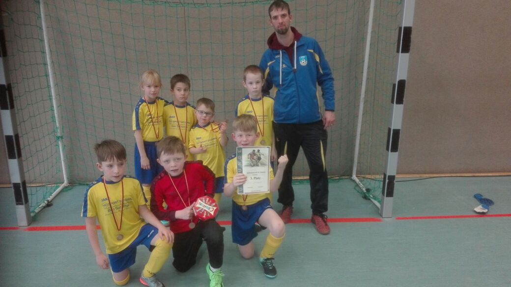 *** Plätze 2 + 3 für Bambinis am Wochenende ***