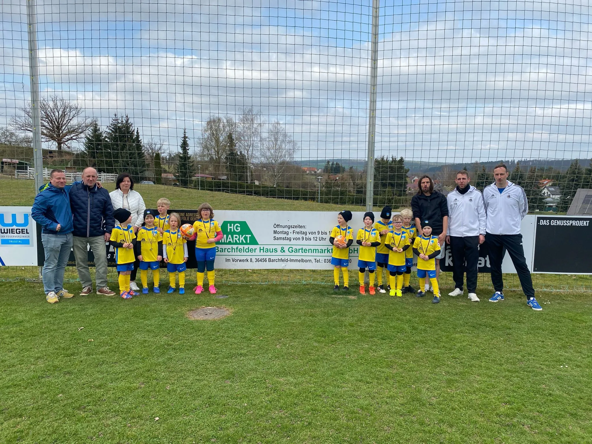 Neue Trikots für die G-Junioren