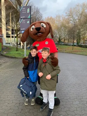 * FSV-Kids waren Einlaufkinder bei  Hannover 96 **