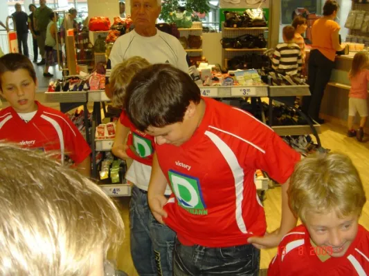 Deichmann-Trikots für D-Jugend