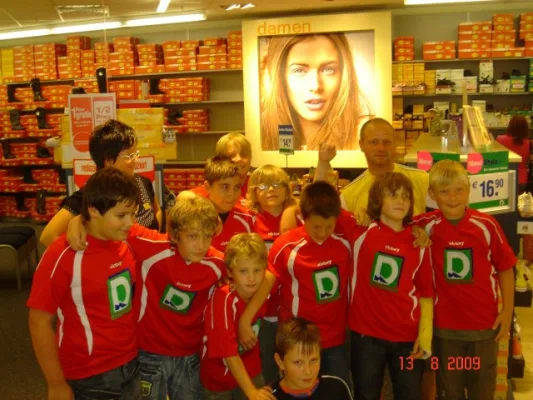 Deichmann-Trikots für D-Jugend