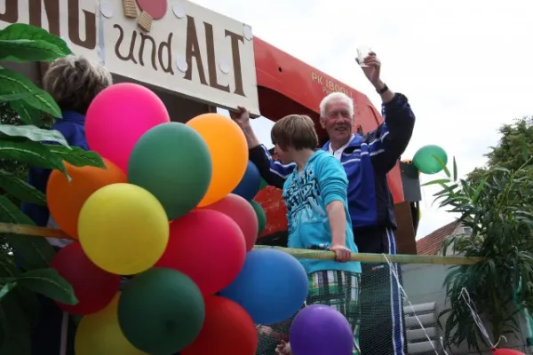 Umzug 100 Jahre FSV Teil III